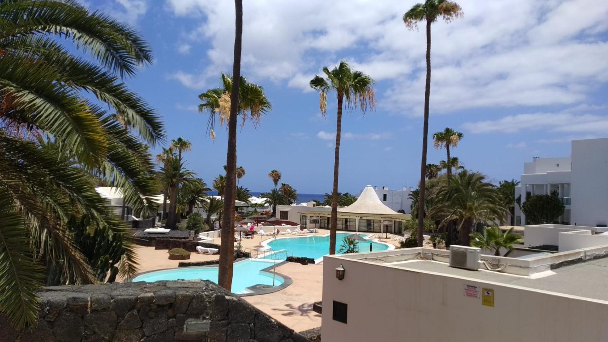 Luxury Apartamento Luz De Mar Complejo Playa Roca Costa Teguise Eksteriør billede
