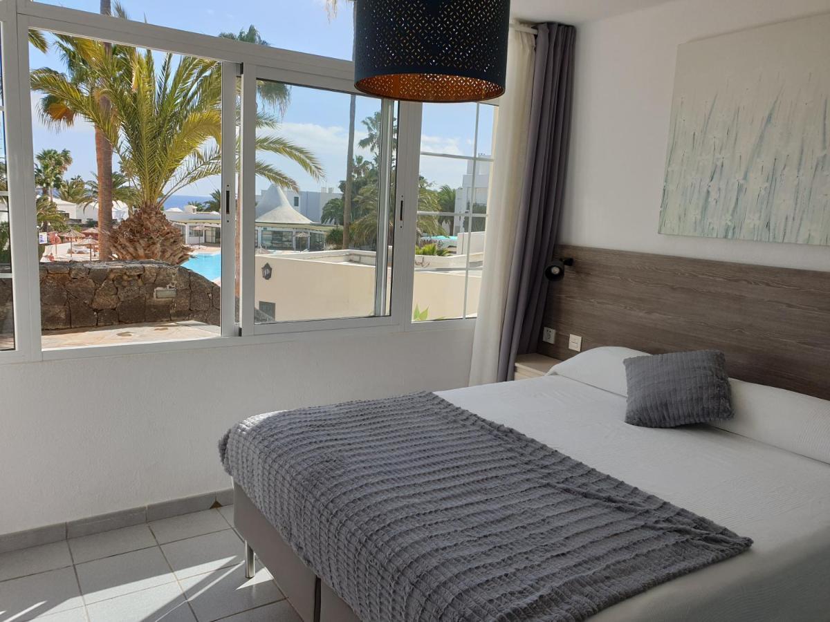 Luxury Apartamento Luz De Mar Complejo Playa Roca Costa Teguise Eksteriør billede